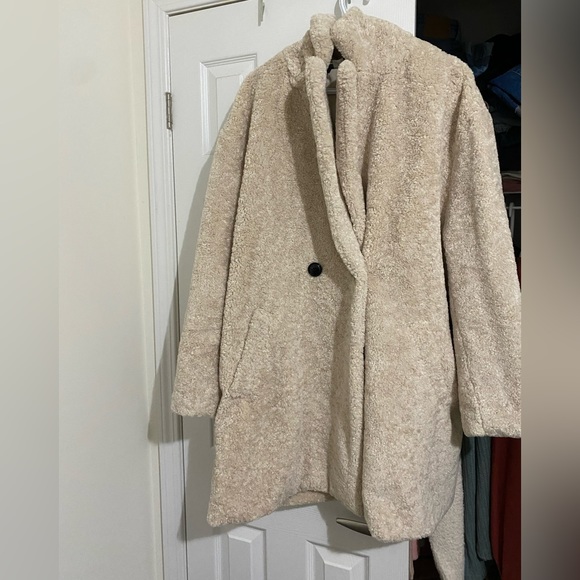 Beige teddy coat from H&M - Picture 2 of 7